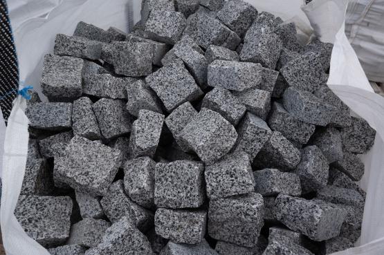 Hall täringukivi Ukraine Grey