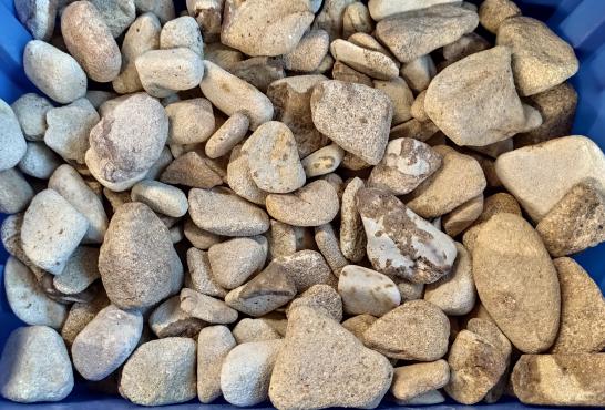 pebbles Mandras liivakivi